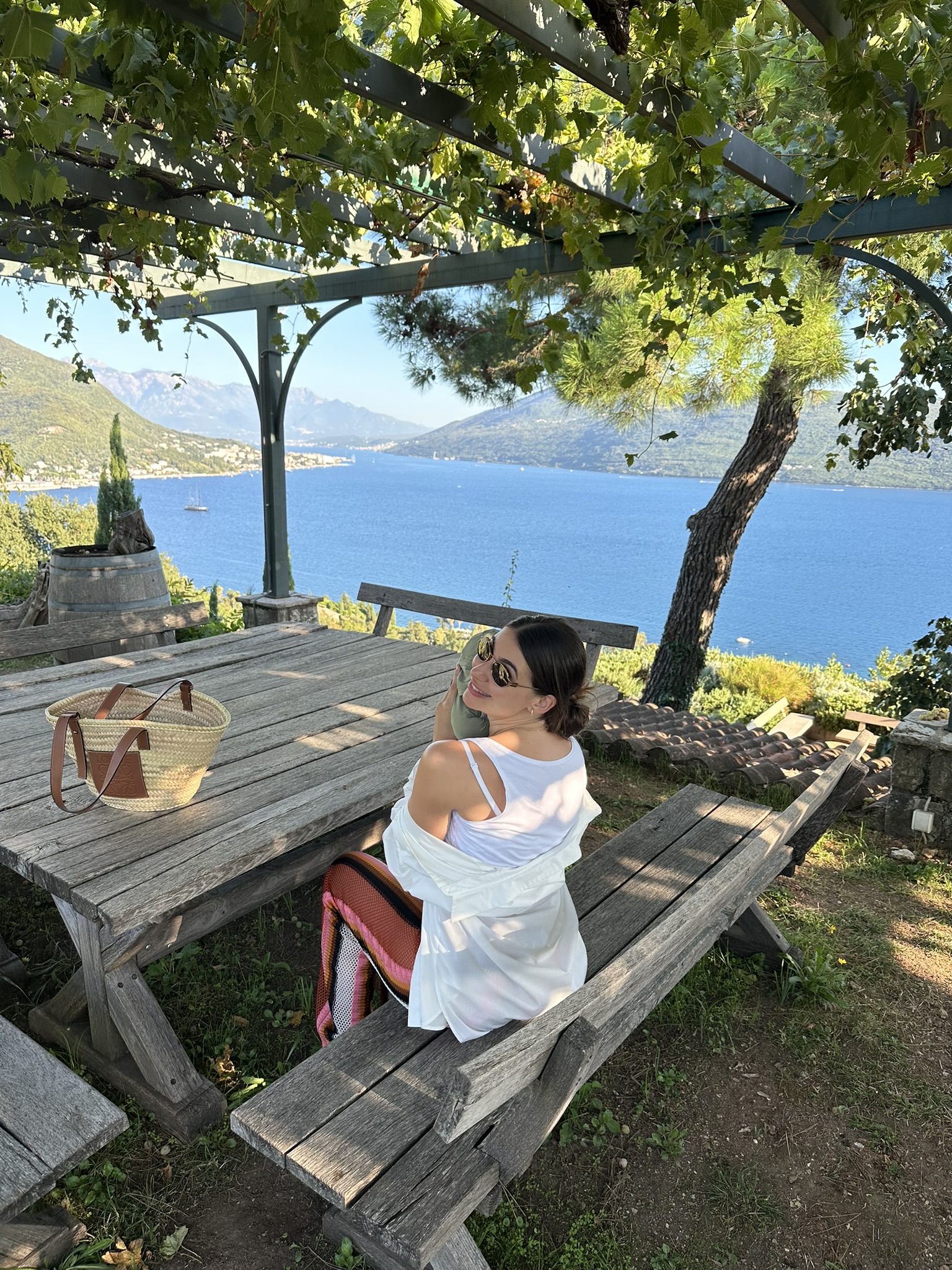 Ausblick über die Bucht von Savina